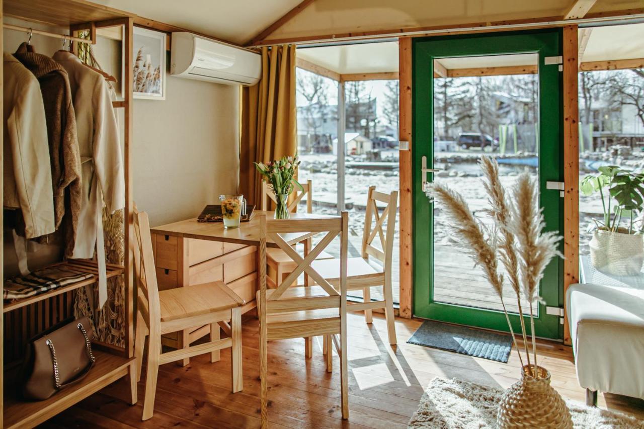 Herbals - Tree&Lake Houses With Bath, Sauna, Bikes, Motorboat Mielno  Exterior foto
