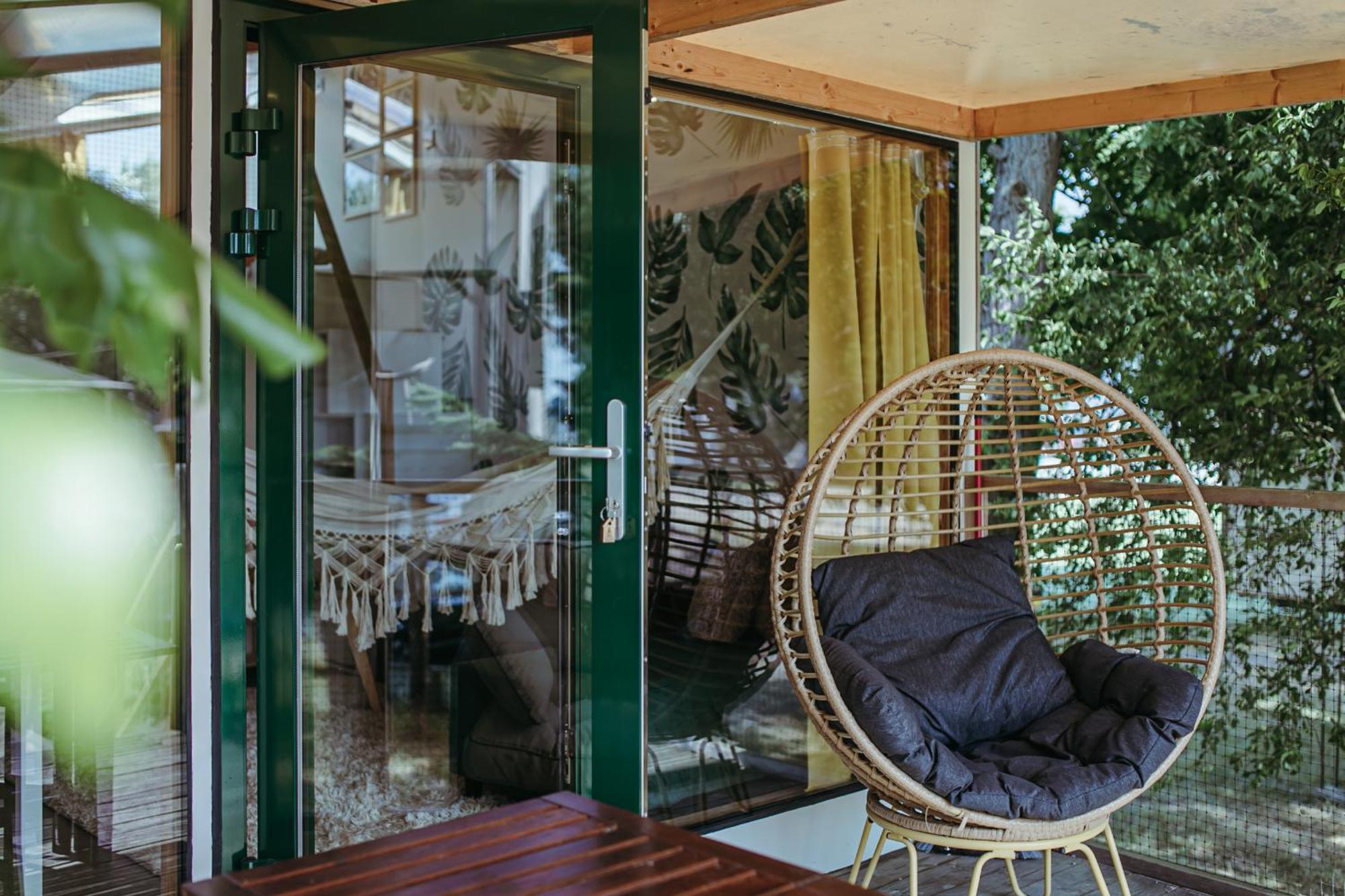 Herbals - Tree&Lake Houses With Bath, Sauna, Bikes, Motorboat Mielno  Cameră foto